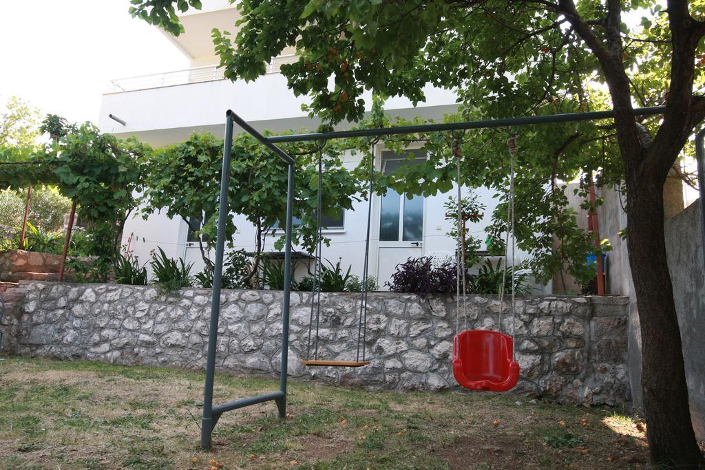 Guest House Ugljevarevic Budva Habitación foto